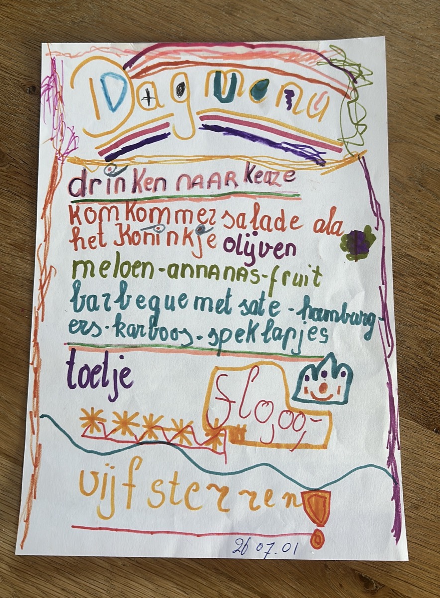 Dit oude menu teruggevonden, ooit gemaakt toen ik een 'restaurant' begon bij opa en oma.